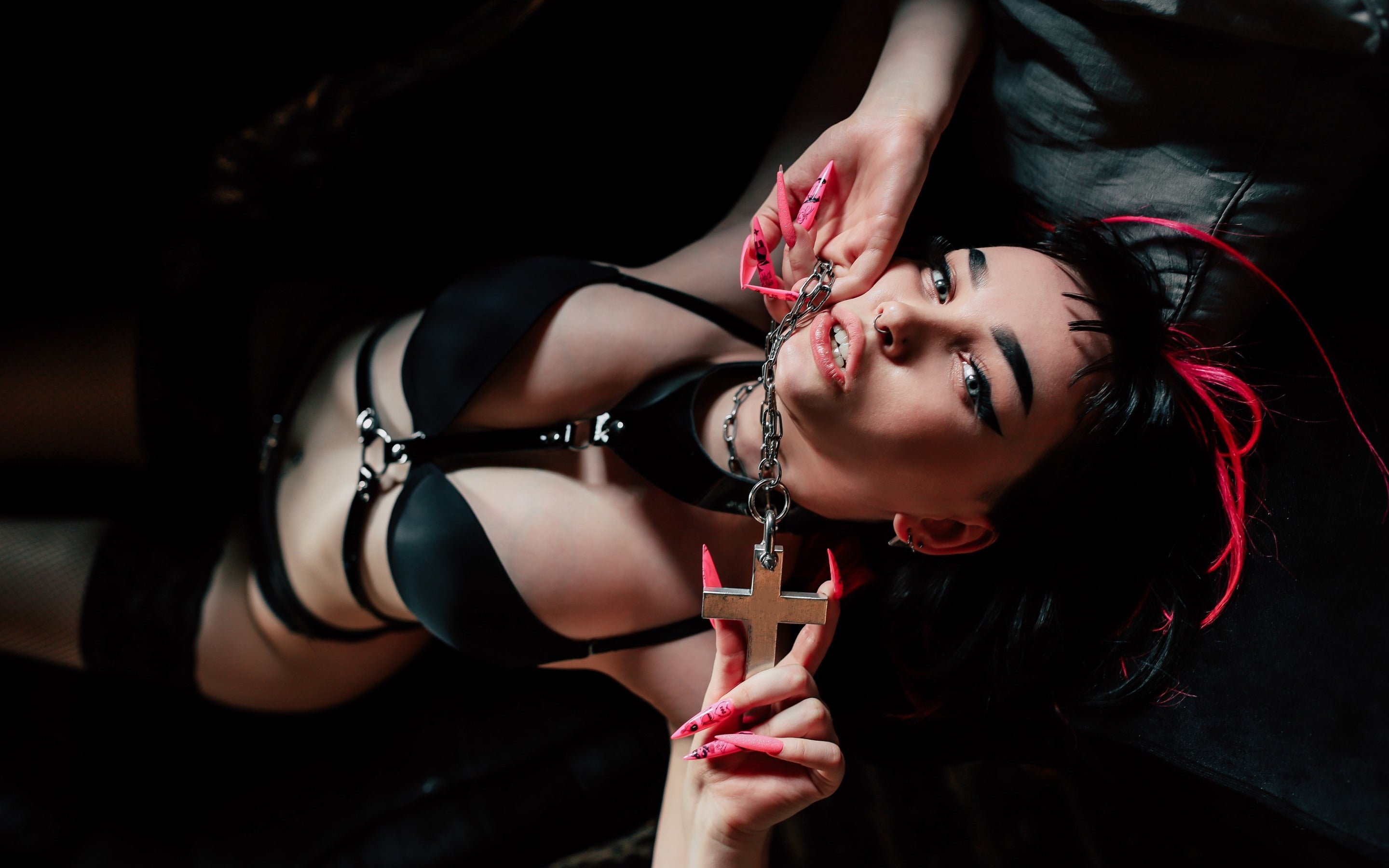 Long Nails naillabnyc