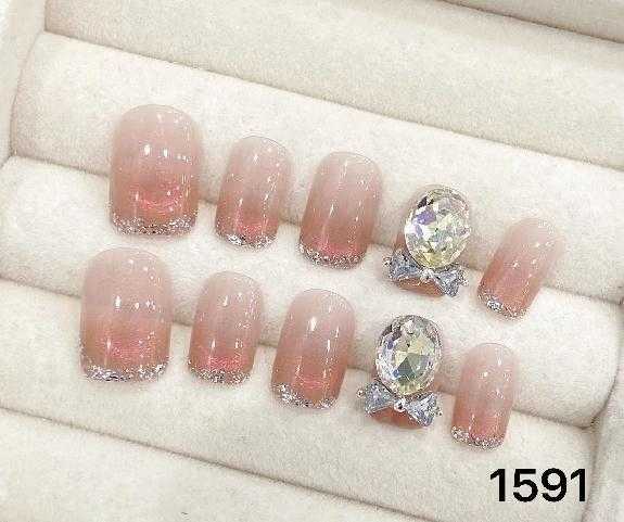 Diamond Blush – A Touch of Timeless Luxury