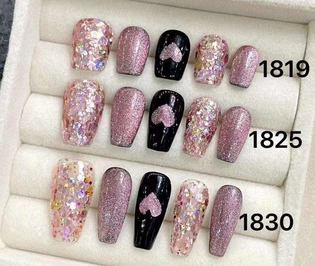 Glitz & Romance – A Love Affair in Sparkles