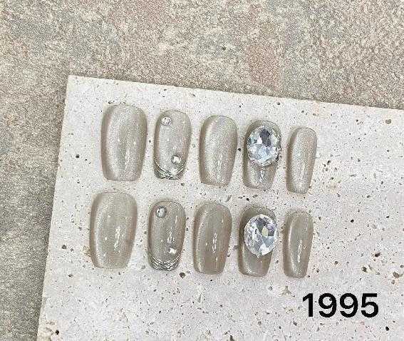 Diamond Dusk – Understated Luxury