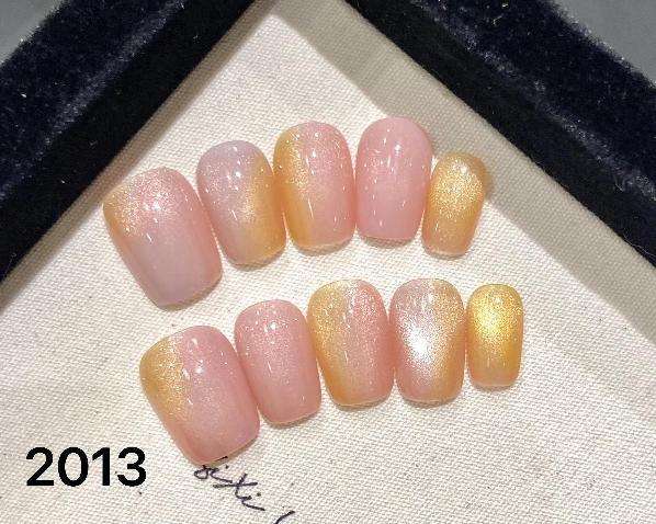 Golden Sunset – A Glow of Elegance